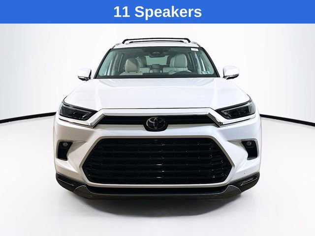 Used 2025 Toyota Grand Highlander AWD image 7