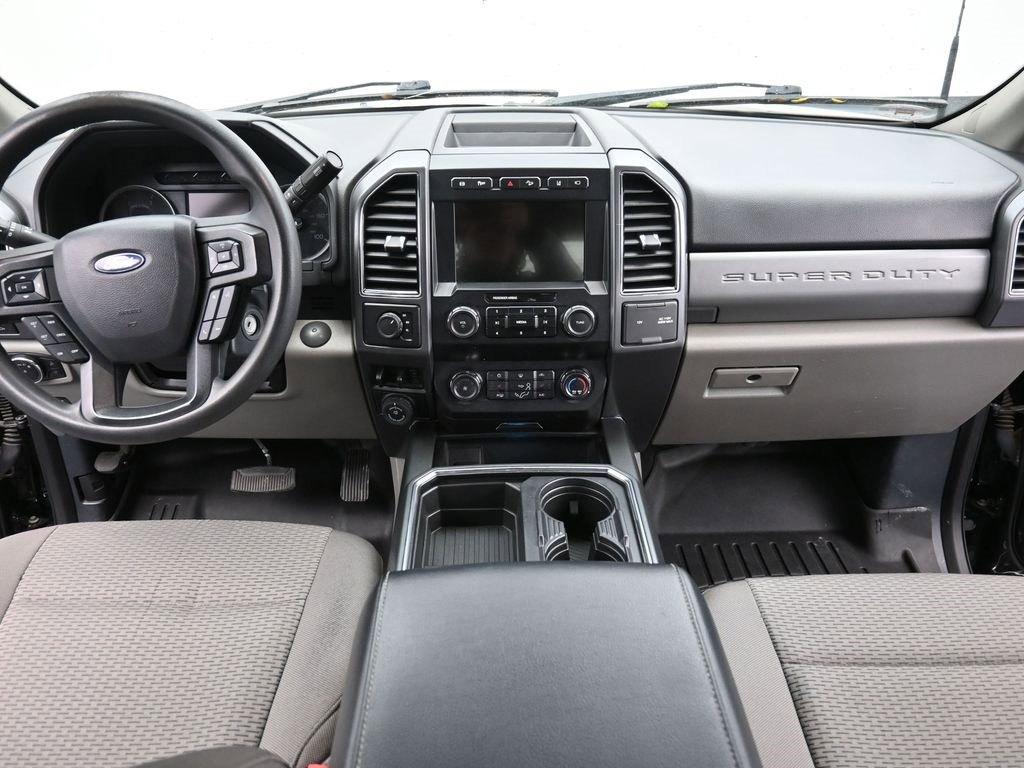 Certified 2022 Ford F350 XLT w/ XLT Premium Package image 16