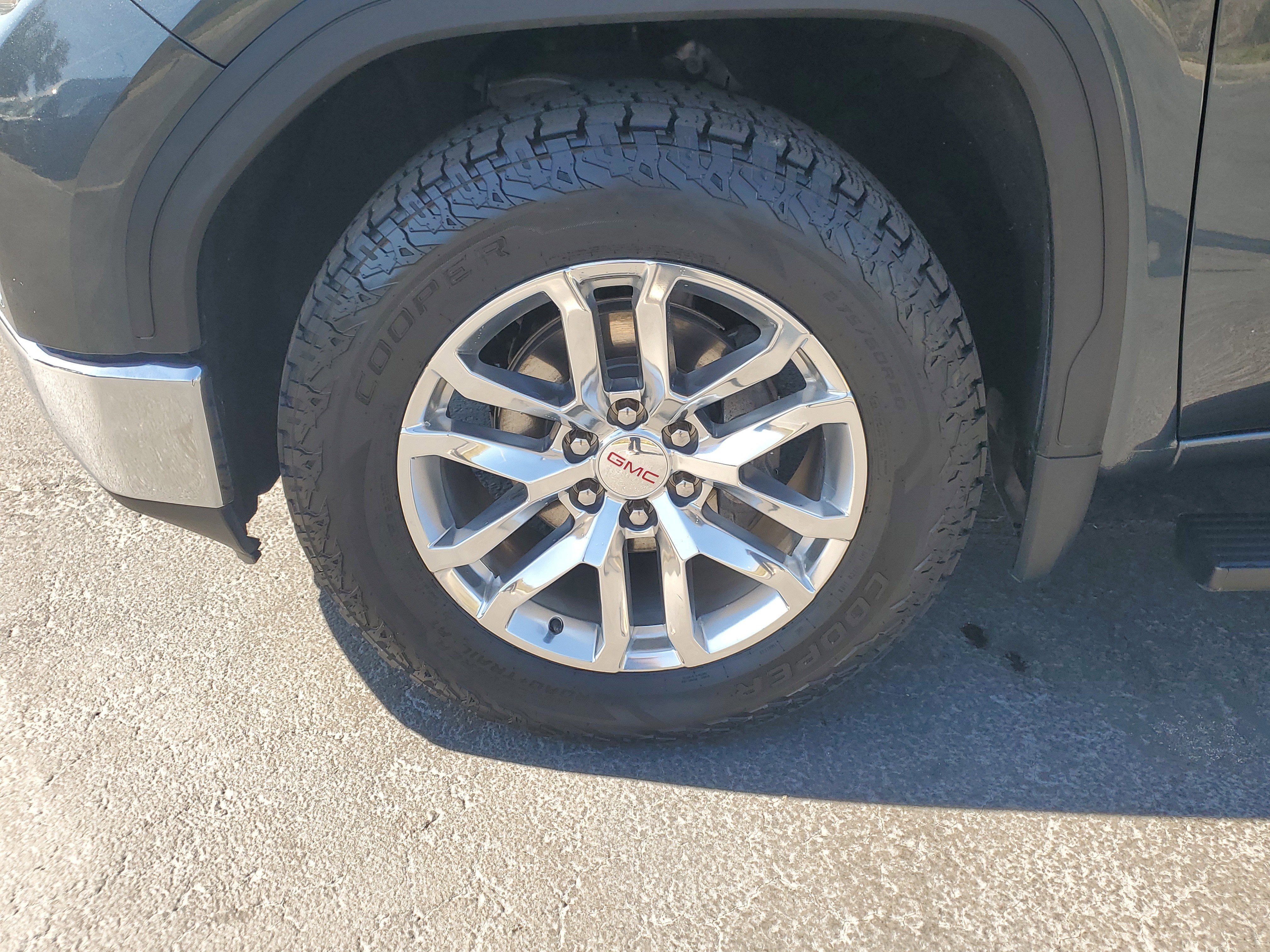 Used 2020 GMC Sierra 1500 w/ Sierra Value Package image 8