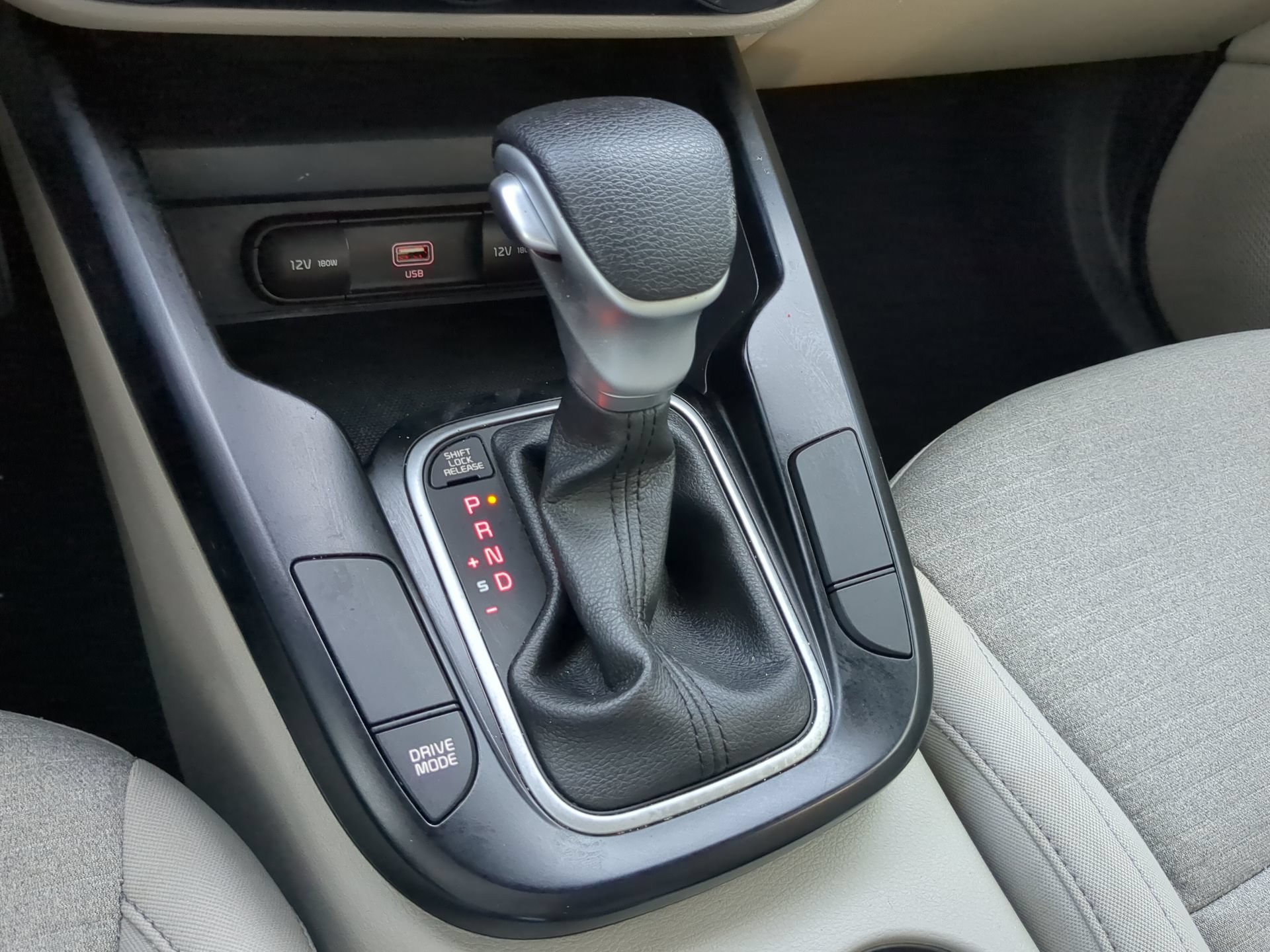 Used 2020 Kia Soul S FWD image 60