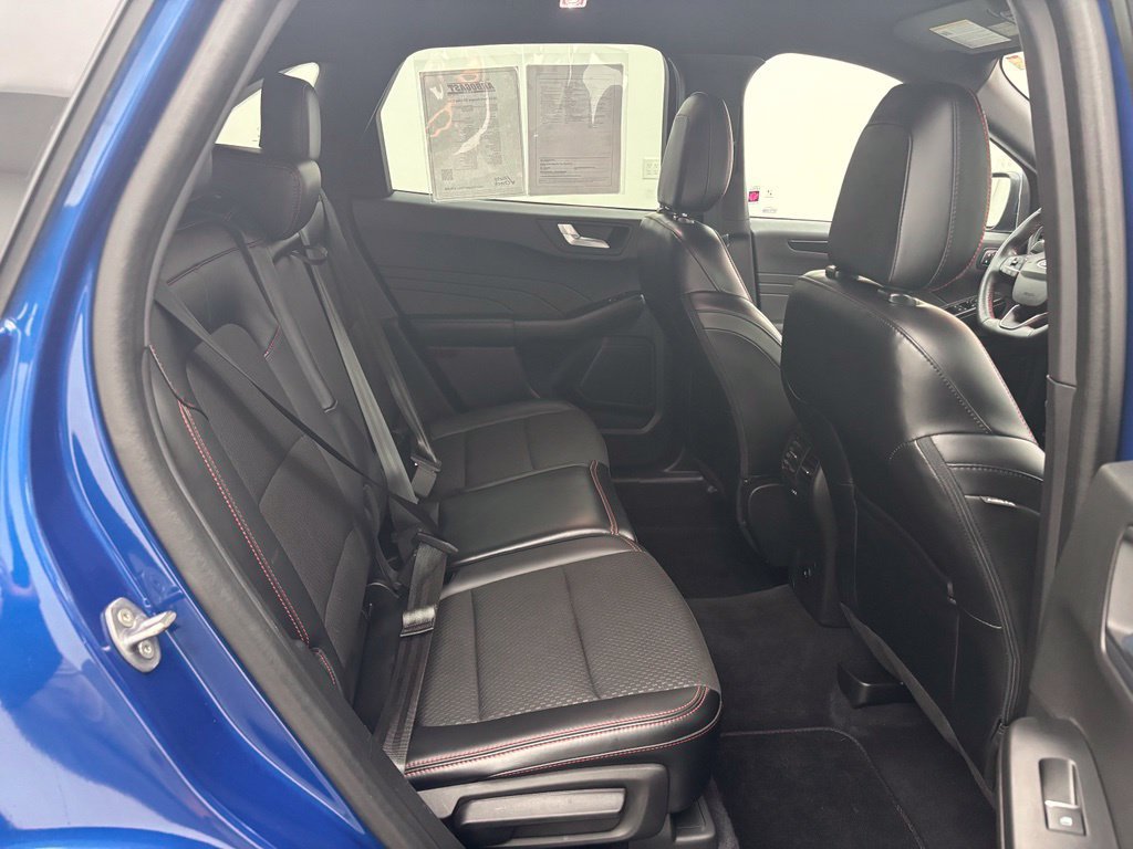 Certified 2023 Ford Escape ST-Line Elite AWD/4WD image 39