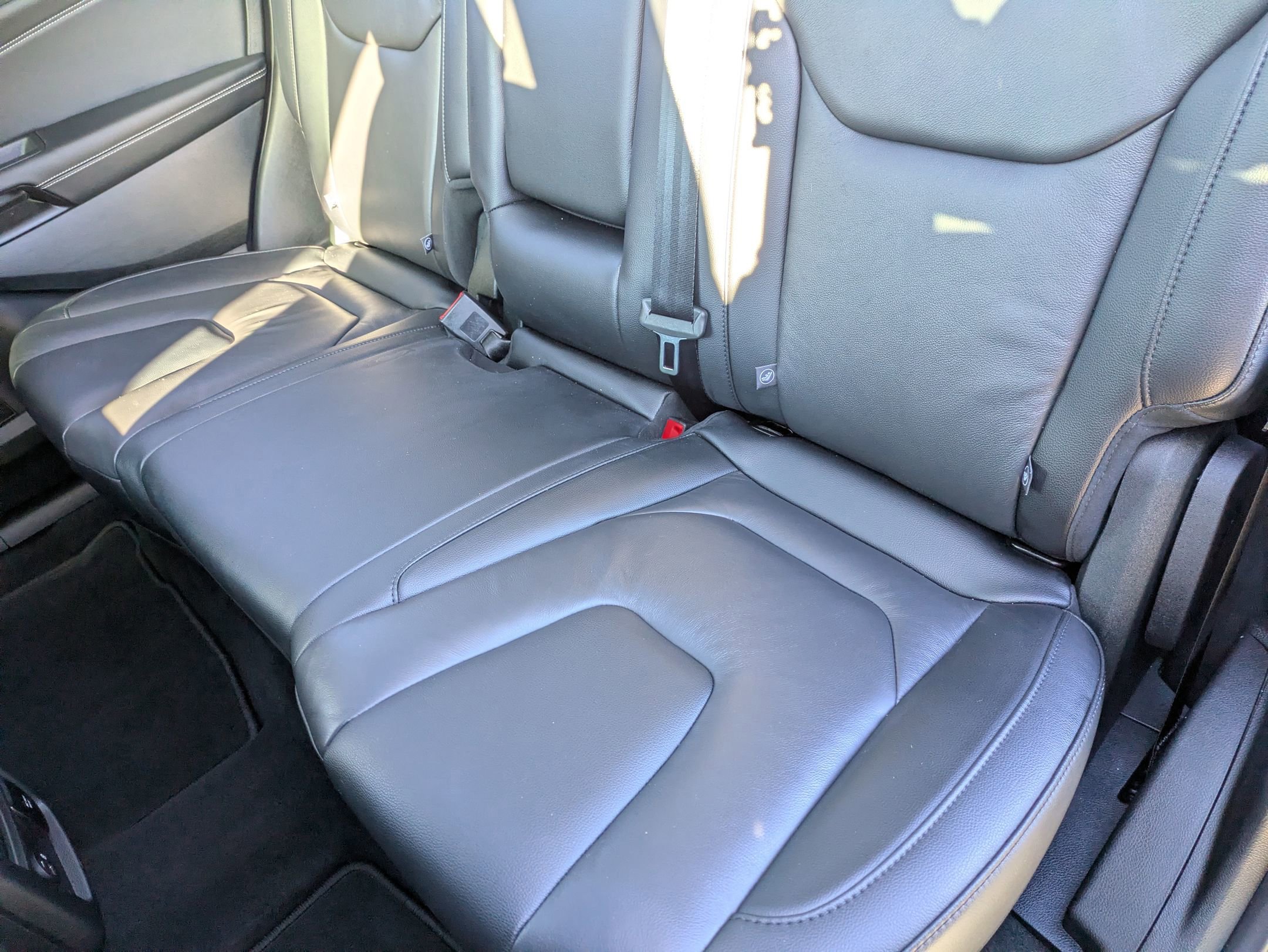 Certified 2022 Ford Edge Titanium w/ Class II Trailer Tow Package image 30