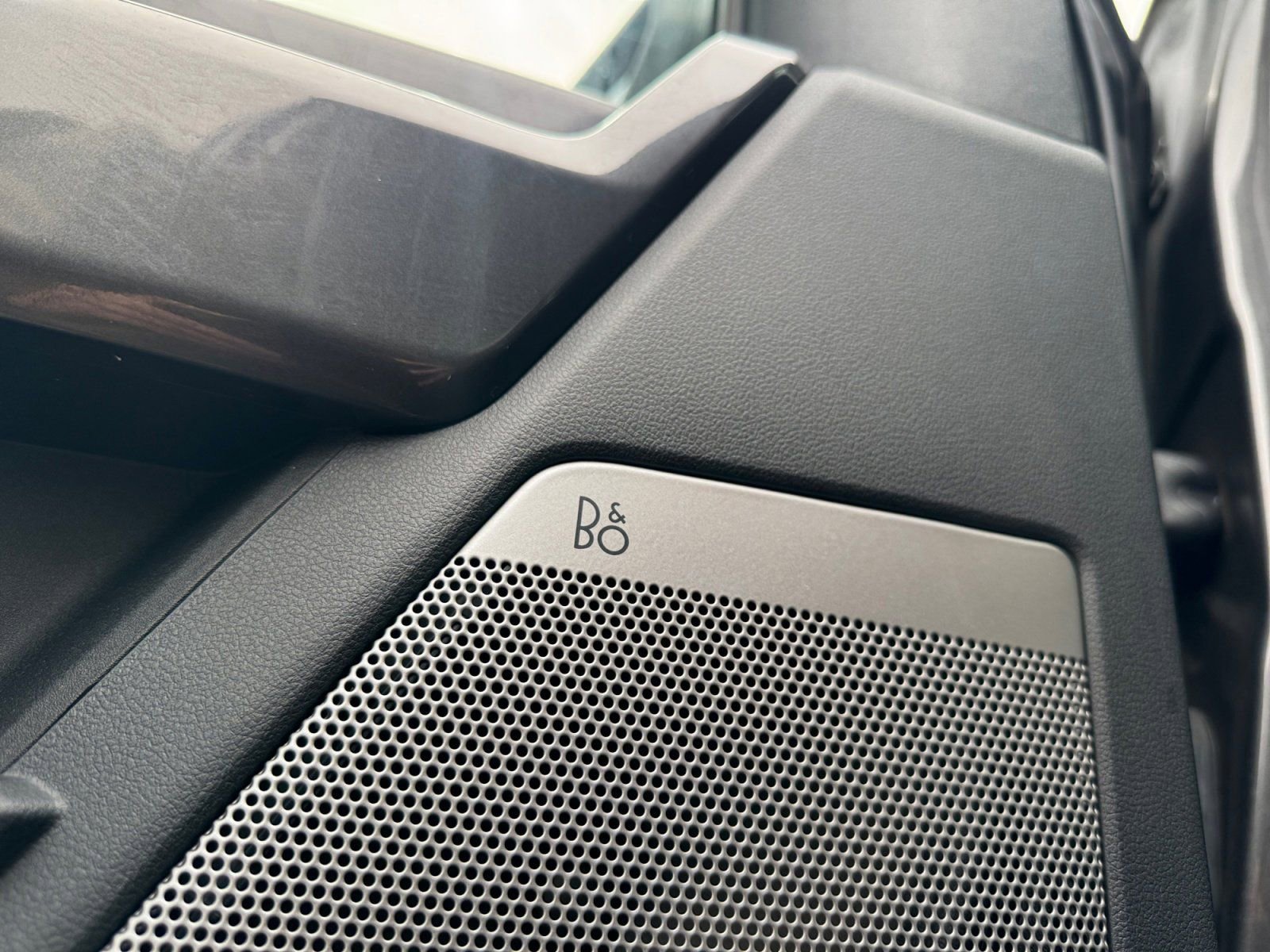 Certified 2022 Ford F150 XLT w/ Equipment Group 302A High image 21