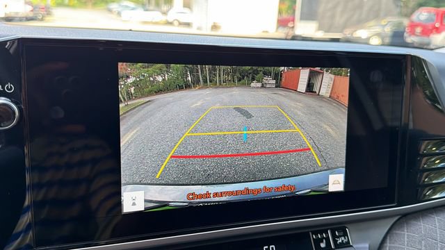 Used 2025 Toyota Camry XLE FWD image 30