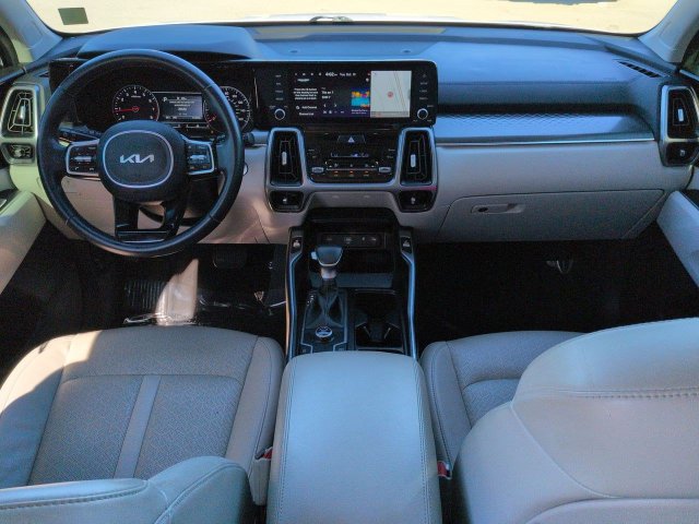 Used 2023 Kia Sorento S w/ Panoramic Sunroof Package FWD image 15