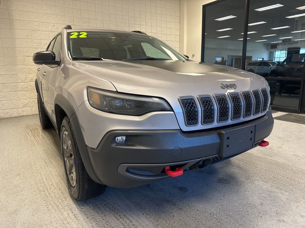 Used 2022 Jeep Cherokee Trailhawk w/ Comfort/Convenience Group image 2