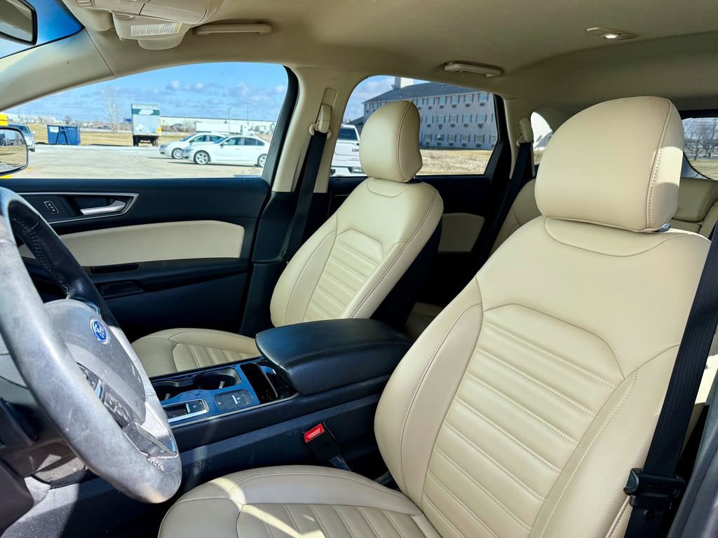 Certified 2019 Ford Edge SEL w/ Equipment Group 201A image 11