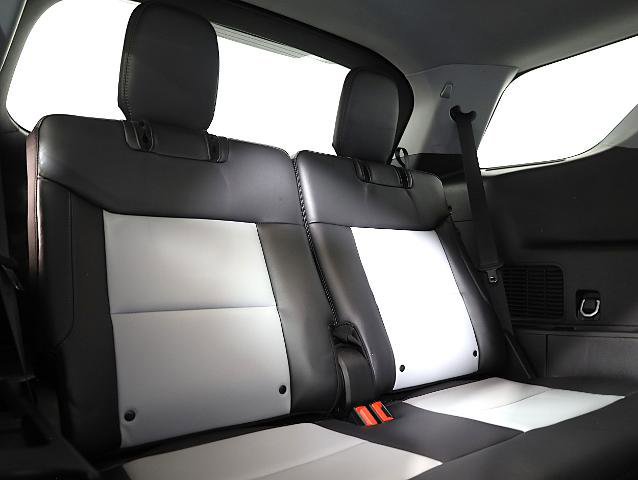 Certified 2024 Ford Explorer XLT w/ Equipment Group 202A image 11