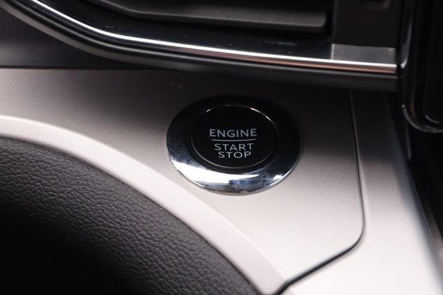 Certified 2024 Ford Explorer XLT w/ Equipment Group 202A image 16