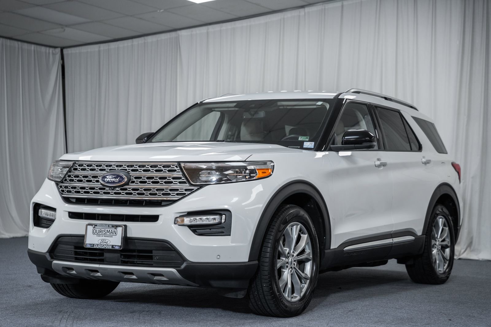 Certified 2020 Ford Explorer Limited image 3