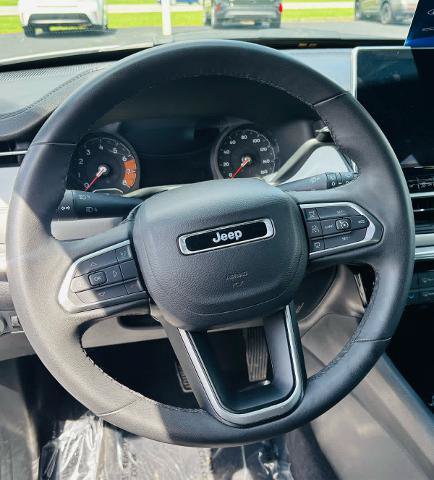 Used 2024 Jeep Compass Limited AWD/4WD image 13