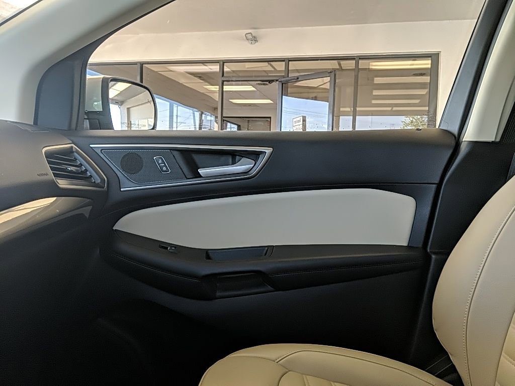 Certified 2024 Ford Edge SEL w/ Convenience Package AWD/4WD image 22
