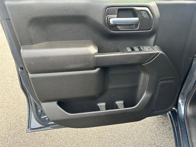 Used 2021 Chevrolet Silverado 1500 Custom w/ LPO, Blackout Package image 17
