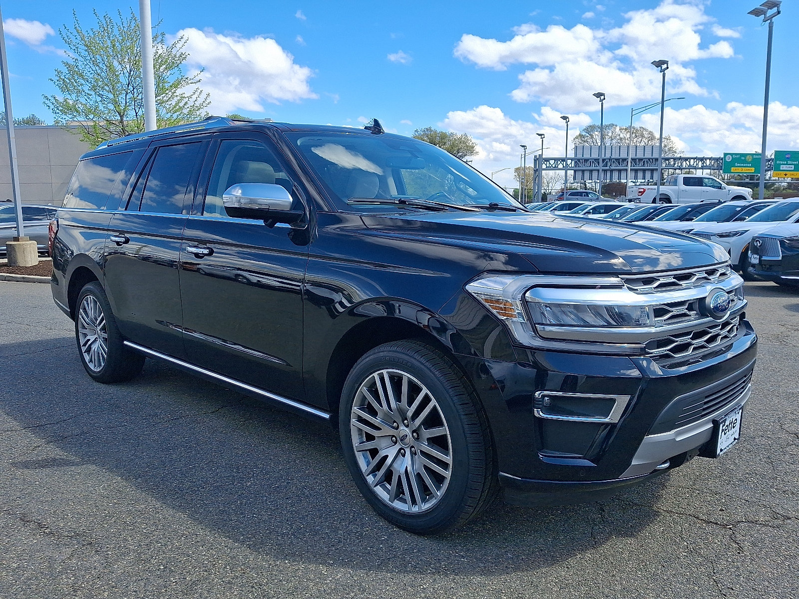 Certified 2023 Ford Expedition Max Platinum AWD/4WD image 3