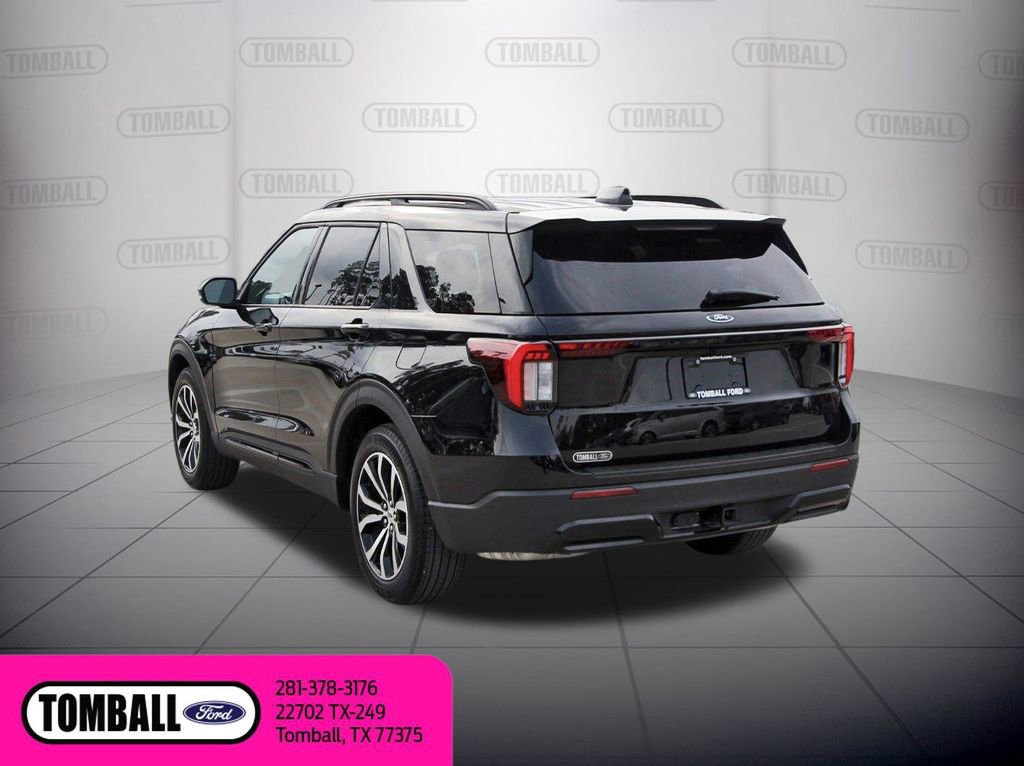 Certified 2025 Ford Explorer ST-Line RWD image 5