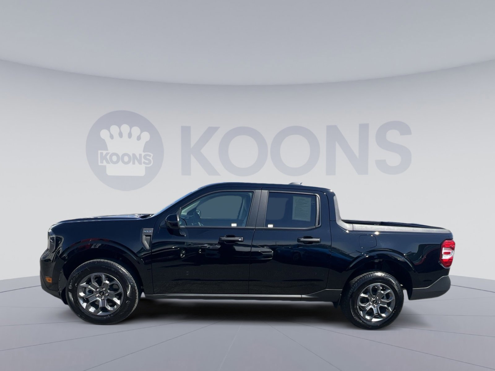 Certified 2025 Ford Maverick XLT w/ XLT Luxury Package image 2