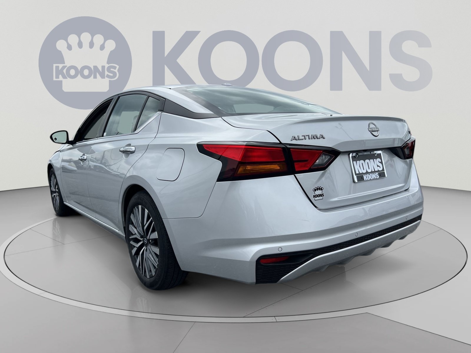 Used 2024 Nissan Altima 2.5 SV FWD image 4