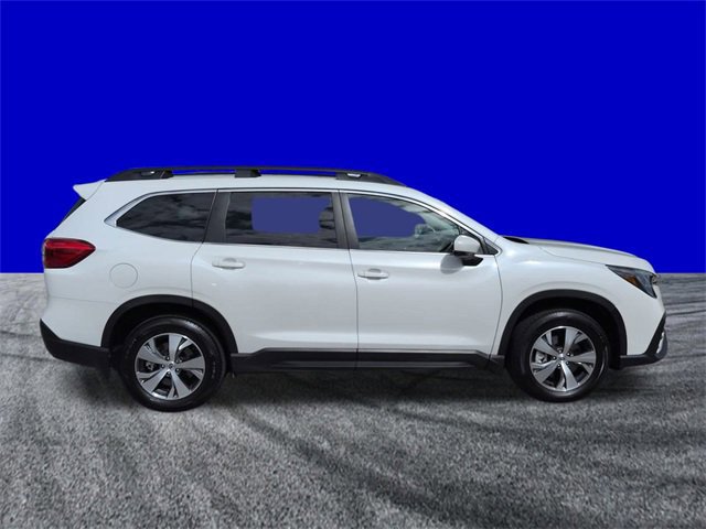 Used 2025 Subaru Ascent Premium image 6