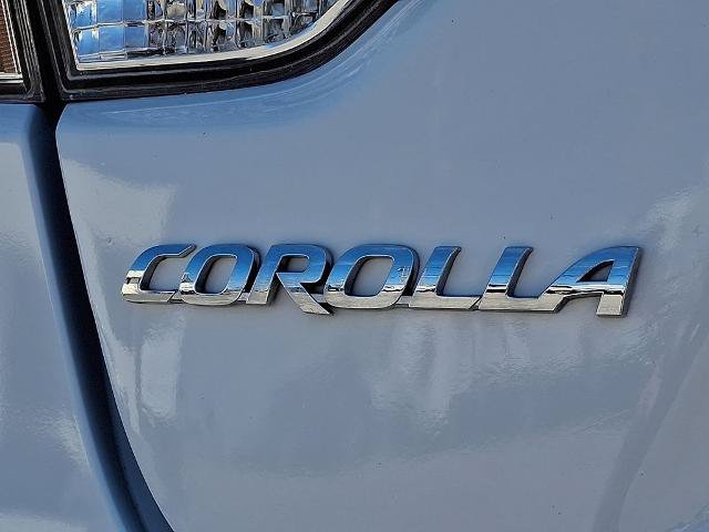 Used 2025 Toyota Corolla LE FWD image 31