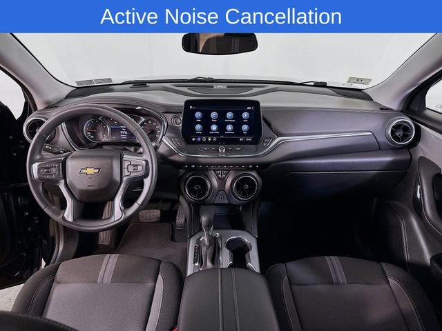 Used 2025 Chevrolet Blazer LT AWD/4WD image 18