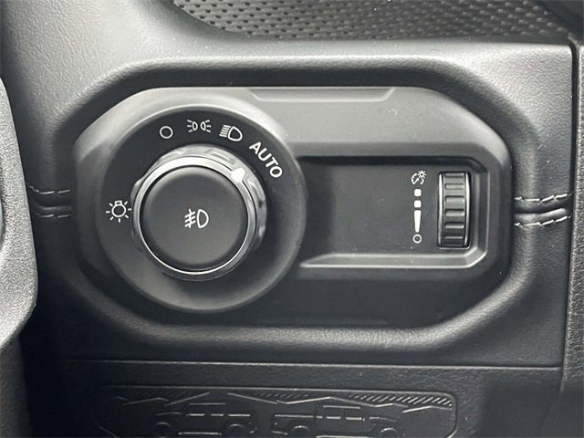 Used 2024 Jeep Wrangler Unlimited Rubicon image 17