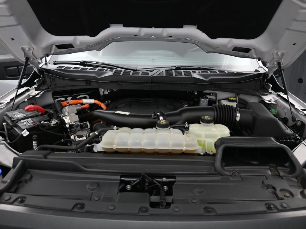 Certified 2021 Ford F150 XLT w/ Equipment Group 302A High image 45