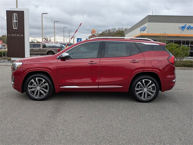 Used 2020 GMC Terrain Denali w/ Denali Premium Package image 7