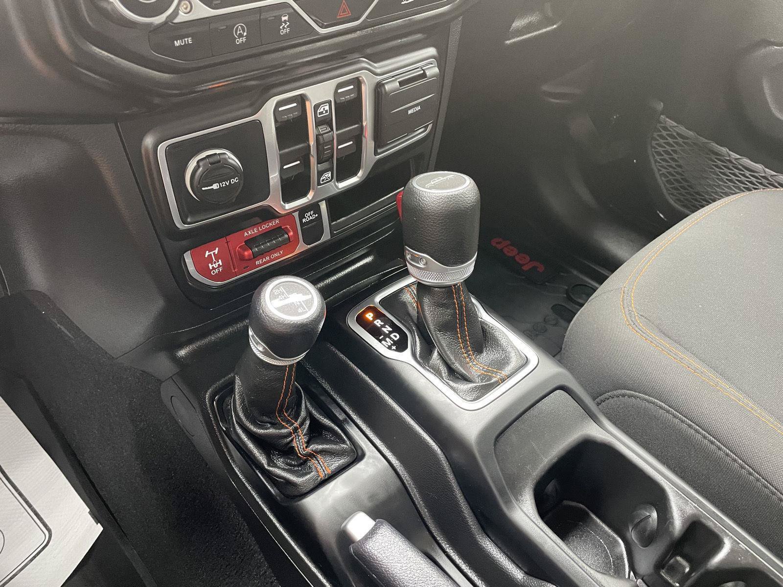 Used 2021 Jeep Gladiator Mojave w/ Trailer Tow Package AWD/4WD image 27