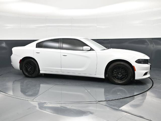 Used 2022 Dodge Charger SXT RWD image 3