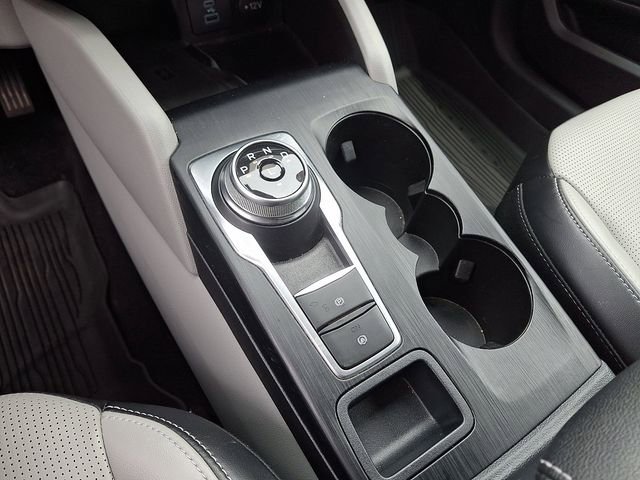 Certified 2023 Ford Escape Platinum w/ Class II Trailer Tow Package AWD/4WD image 13