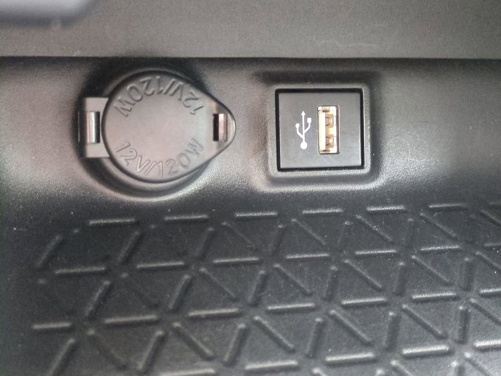 Used 2023 Toyota RAV4 XLE w/ Convenience Package FWD image 25