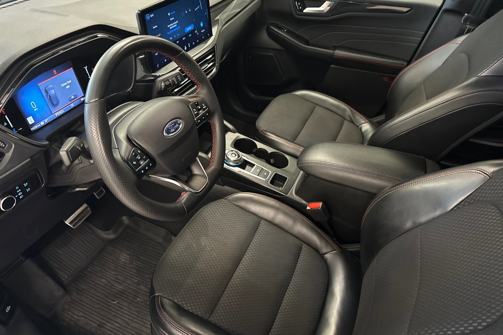 Certified 2023 Ford Escape ST-Line w/ Tech Pack #1 image 10