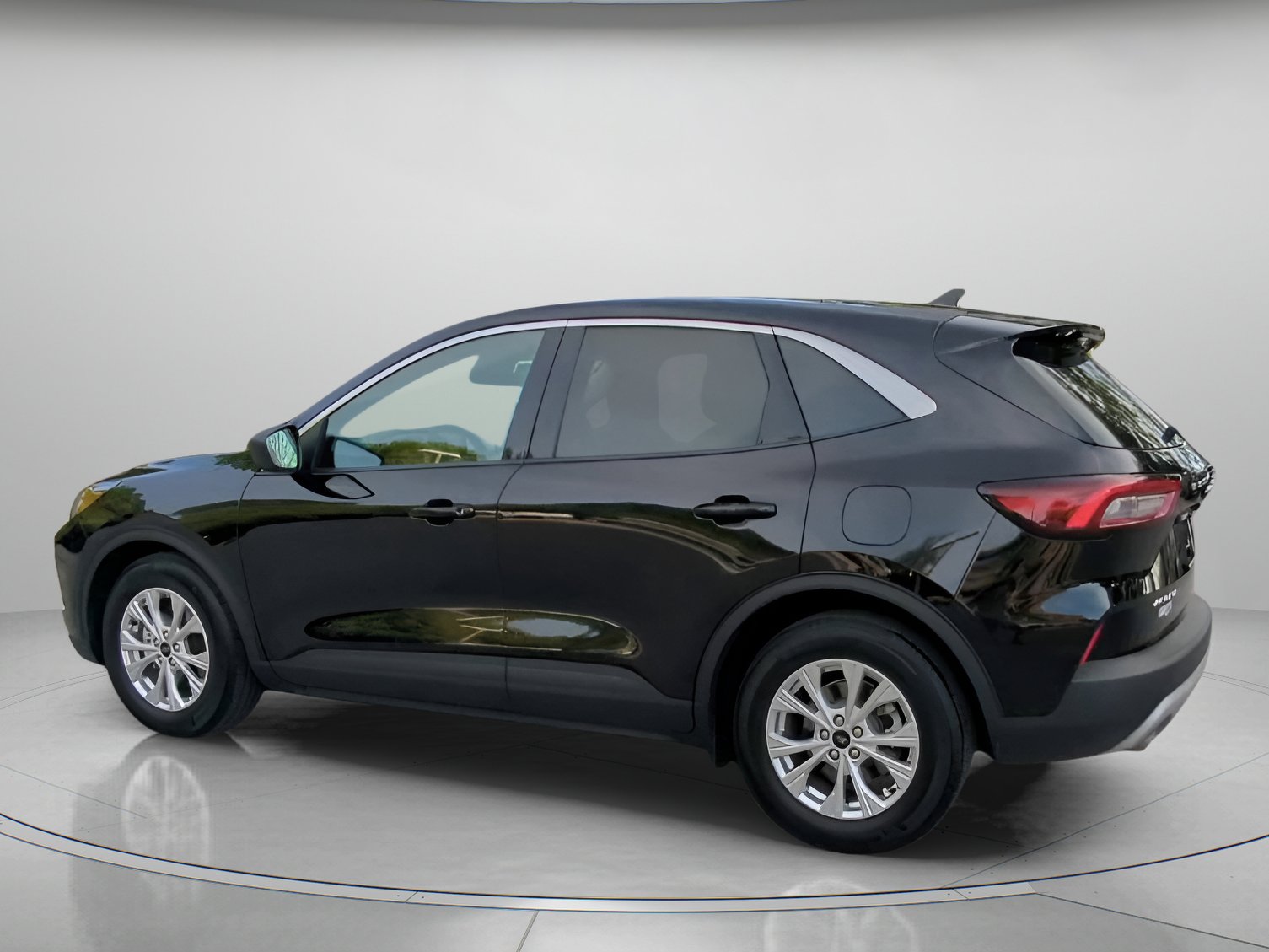 Certified 2023 Ford Escape Active FWD image 18