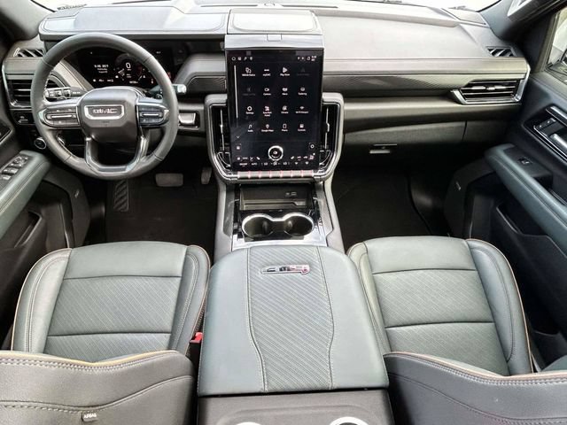 Used 2025 GMC Yukon AT4 w/ AT4 Premium Package AWD/4WD image 4