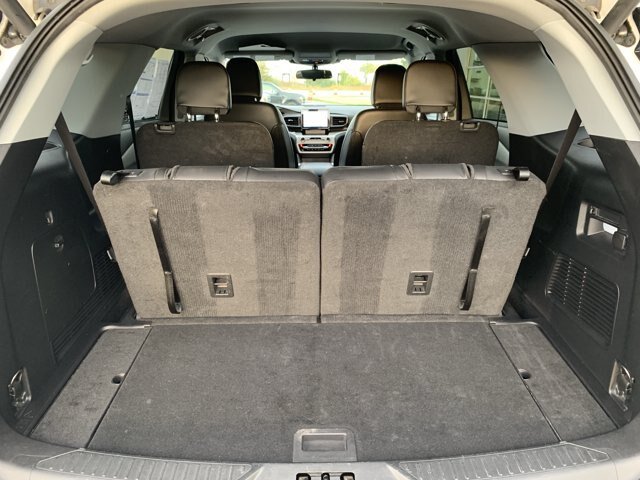 Certified 2022 Ford Explorer XLT w/ Equipment Group 202A AWD/4WD image 25