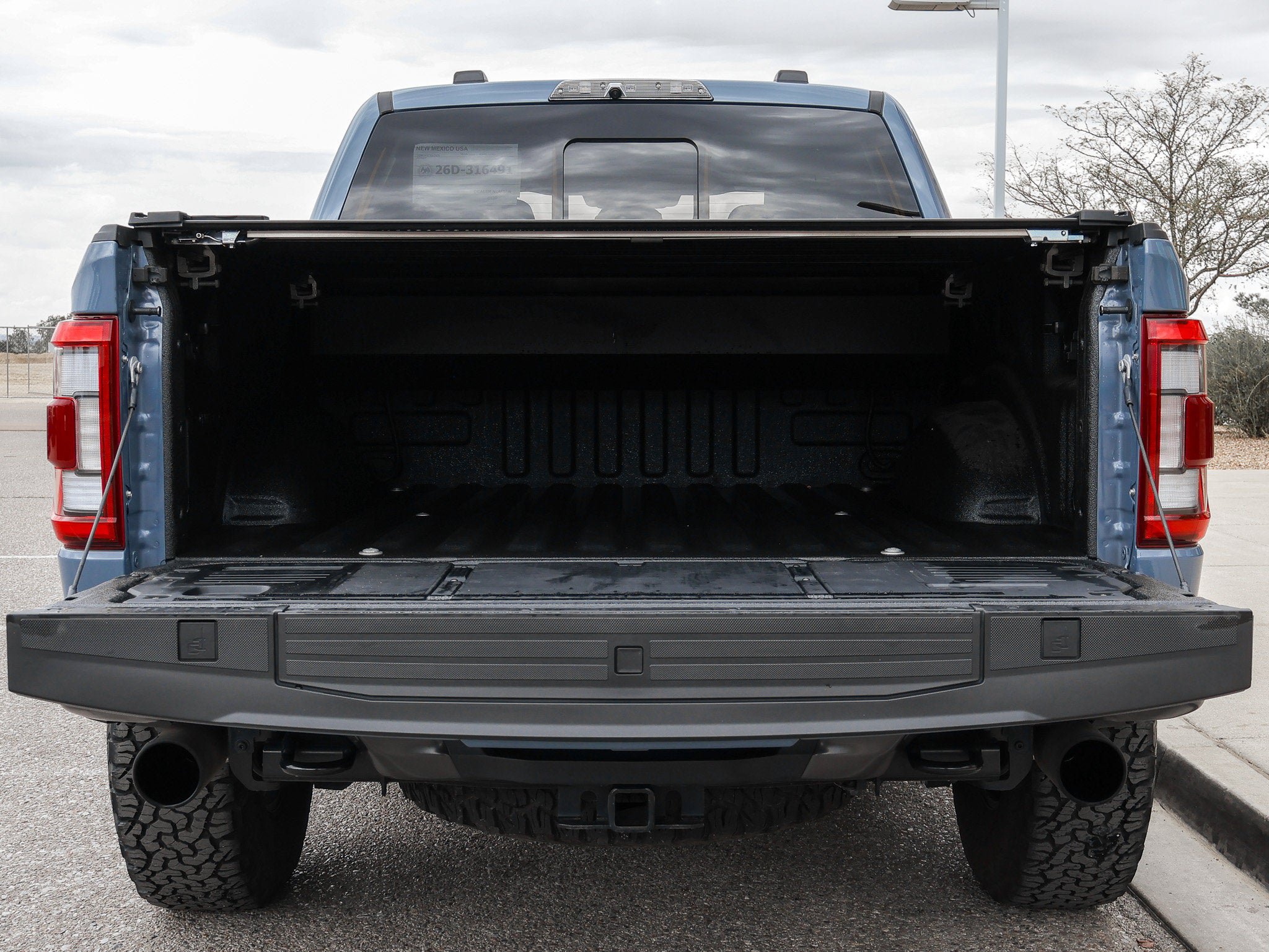 Certified 2023 Ford F150 Raptor w/ Raptor 37 Performance Package AWD/4WD image 19