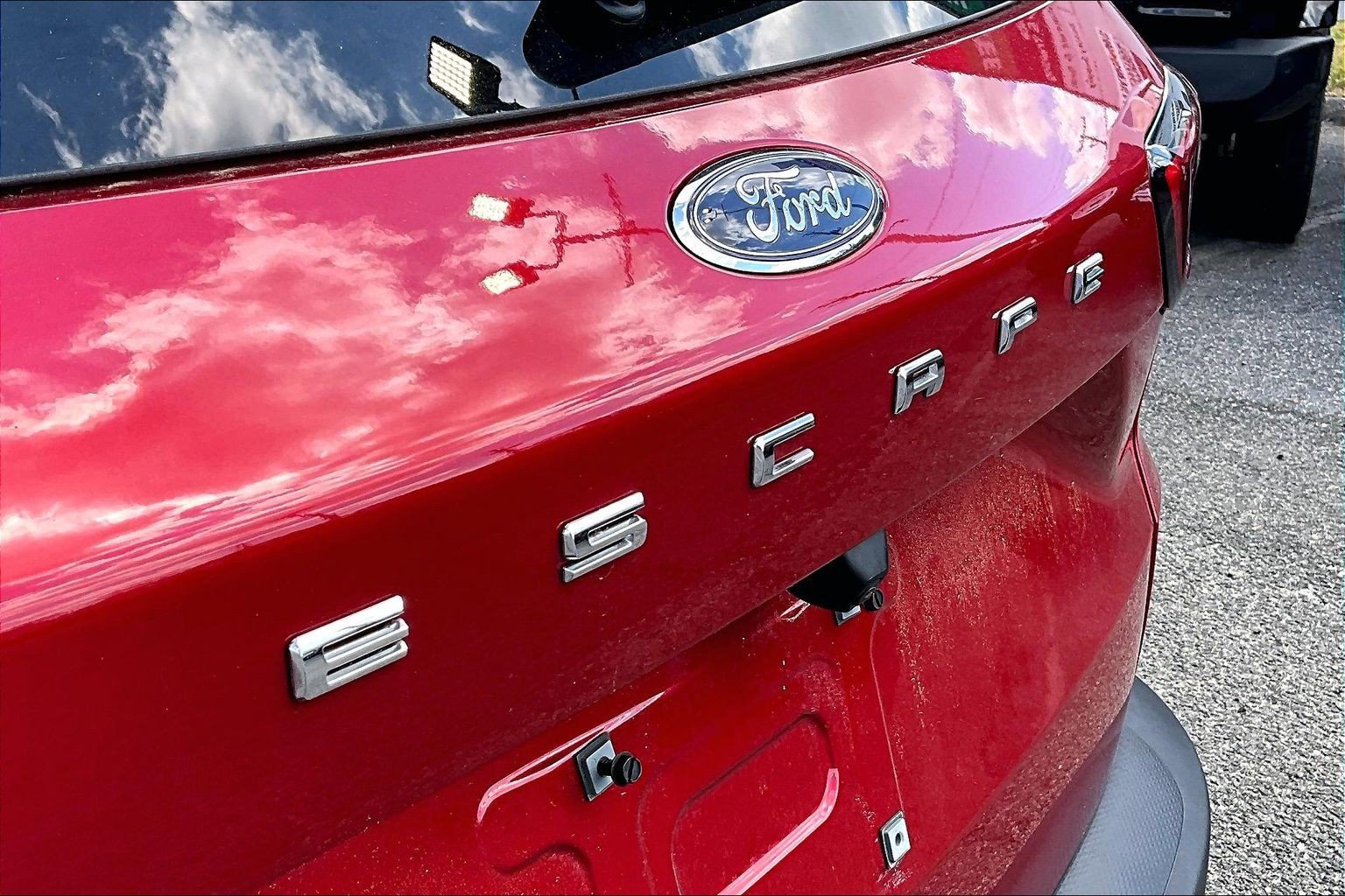Certified 2025 Ford Escape ST-Line FWD image 8