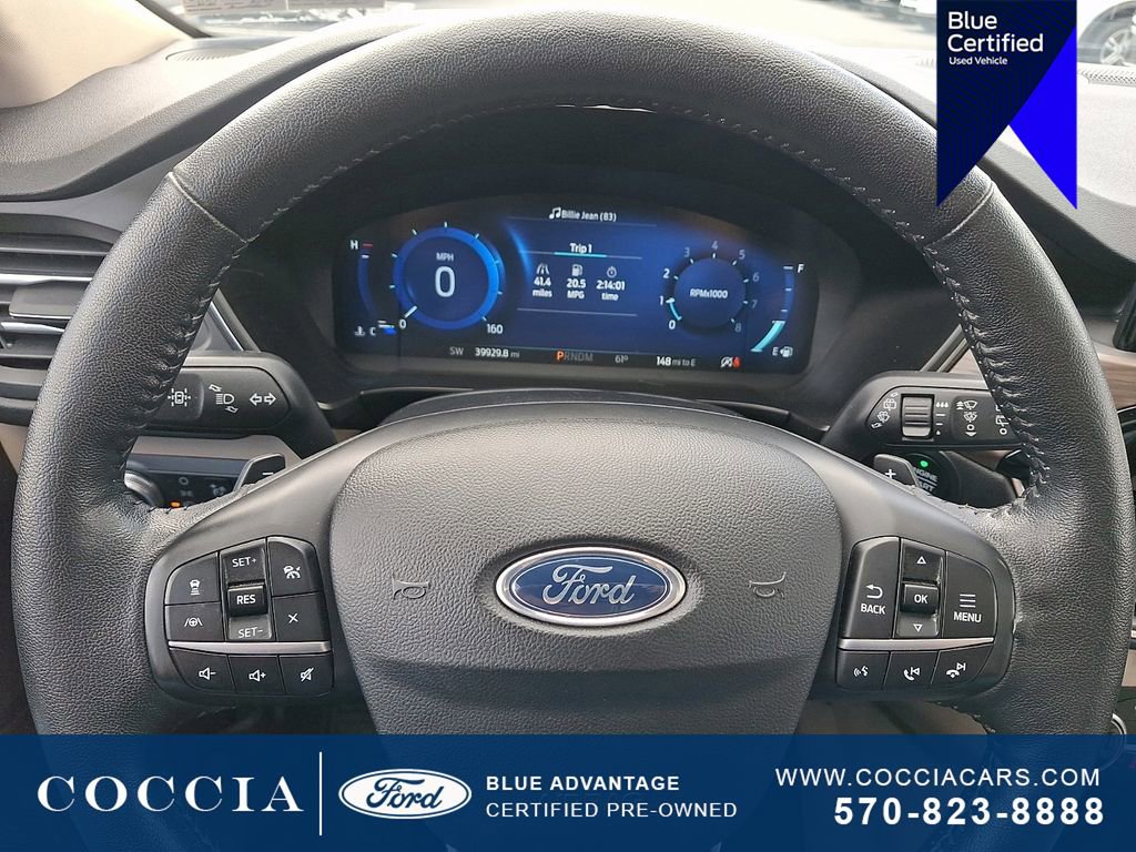 Certified 2020 Ford Escape Titanium AWD/4WD image 21