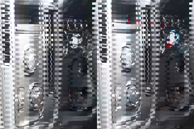 Used 2019 Chevrolet Silverado 1500 LT image 20