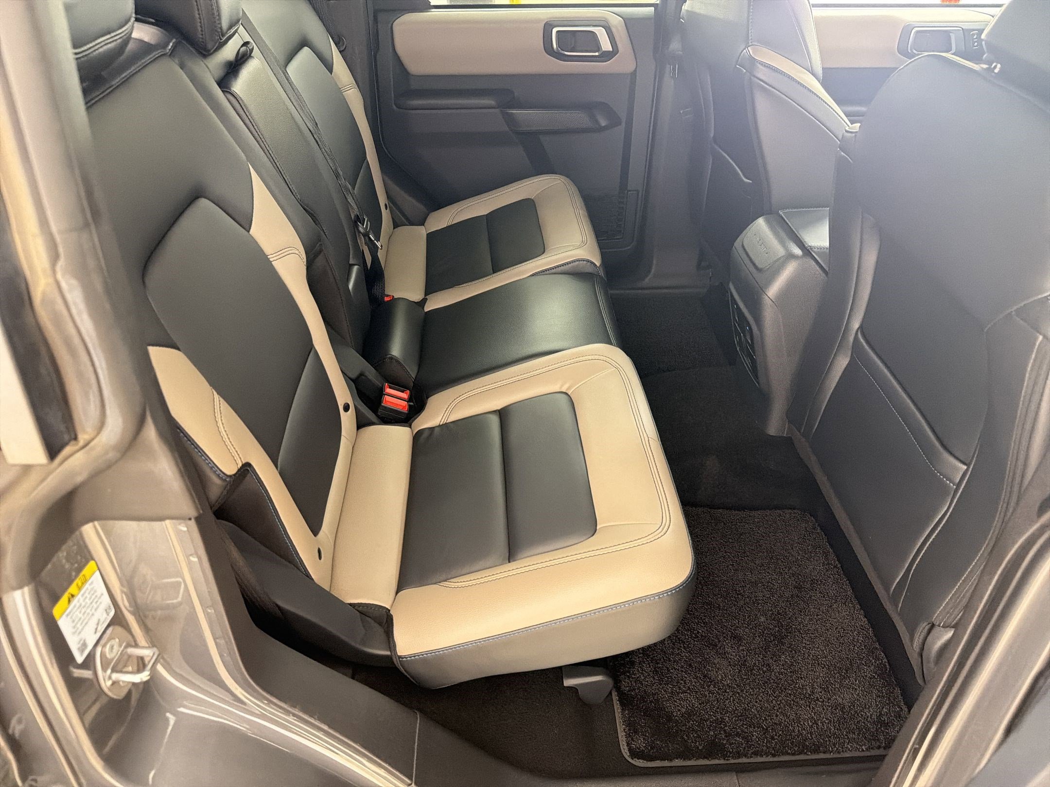 Certified 2024 Ford Bronco Wildtrak AWD/4WD image 27