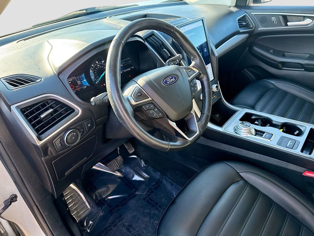 Certified 2022 Ford Edge SEL image 9