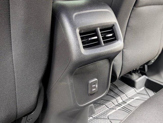 Used 2022 Chevrolet Equinox LT image 18