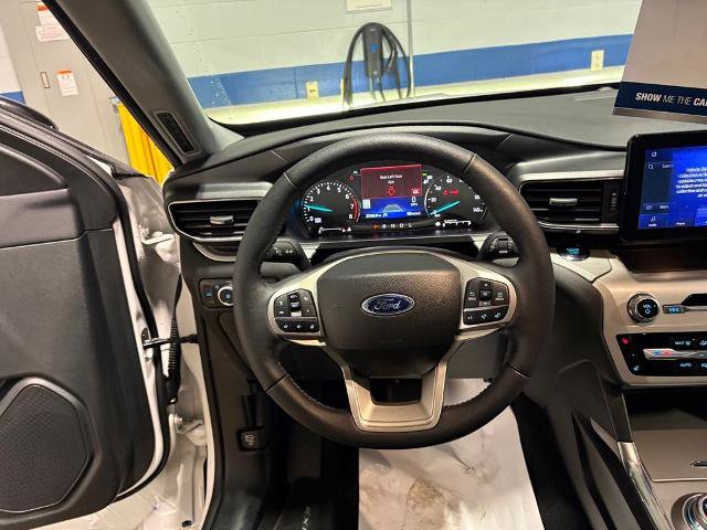 Certified 2024 Ford Explorer XLT w/ Equipment Group 202A AWD/4WD image 10