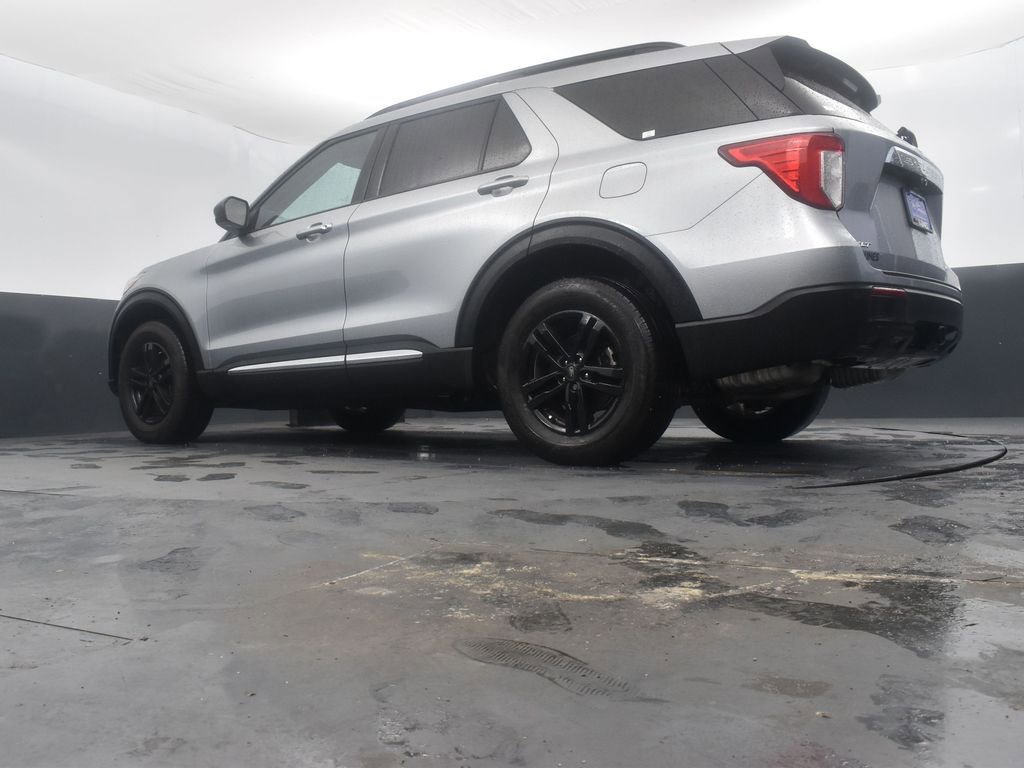 Certified 2024 Ford Explorer XLT w/ Class IV Trailer Tow Package image 45