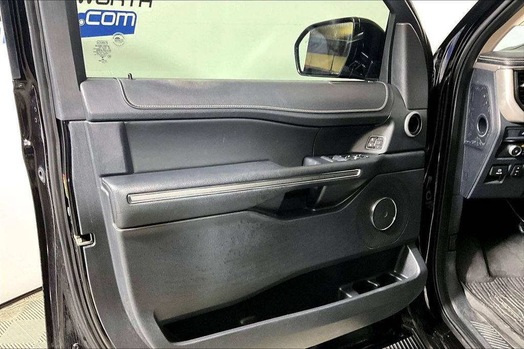Certified 2022 Ford Expedition XLT RWD image 18