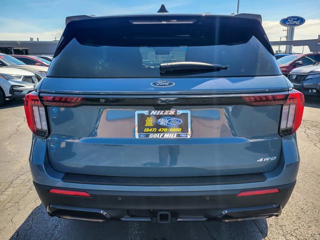 Certified 2025 Ford Explorer ST-Line w/ Premium Package AWD/4WD image 4