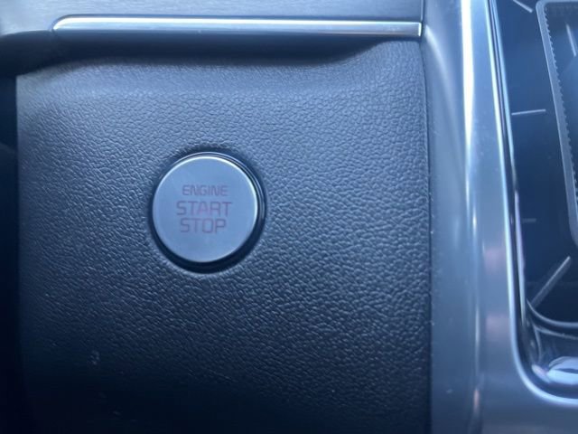 Used 2023 Kia Sorento SX image 27