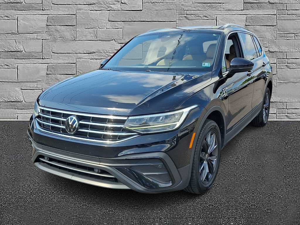 Used 2024 Volkswagen Tiguan SE AWD/4WD image 4