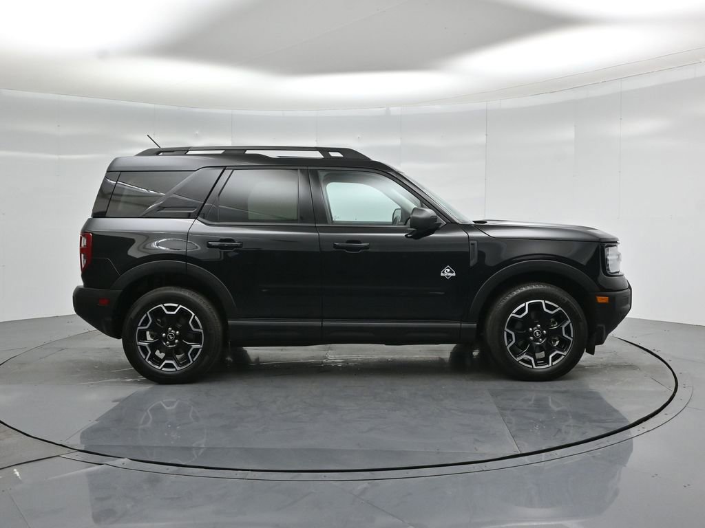 Certified 2025 Ford Bronco Sport Outer Banks w/ Outer Banks Tech Package+ AWD/4WD image 27