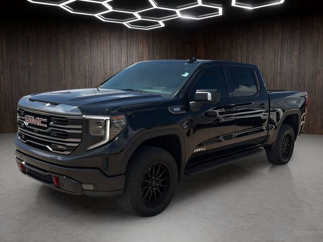 Used 2024 GMC Sierra 1500 AT4 w/ Technology Package AWD/4WD image 3